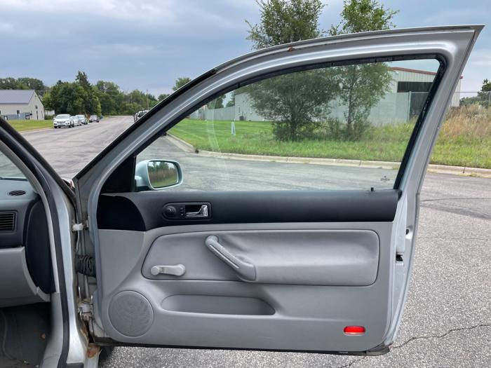 2001 volkswagen golf gl-2.0 with 149243 miles for sale near elk-river, minnesota 2e7a6693897d4f3682a6e6dbb660b186.jpeg