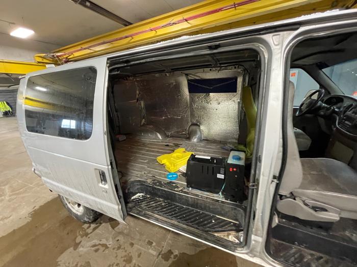 1998 ford econoline e250 with 206866 miles for sale near elk-river, minnesota 2eb3f807ac80428ea686f5991fb904f0.jpeg