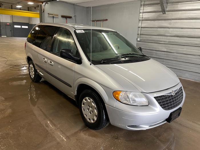 2003 chrysler voyager lx with 147148 miles for sale near elk-river, minnesota 2eec739ce5424eb88c578684ccffed0a.jpeg