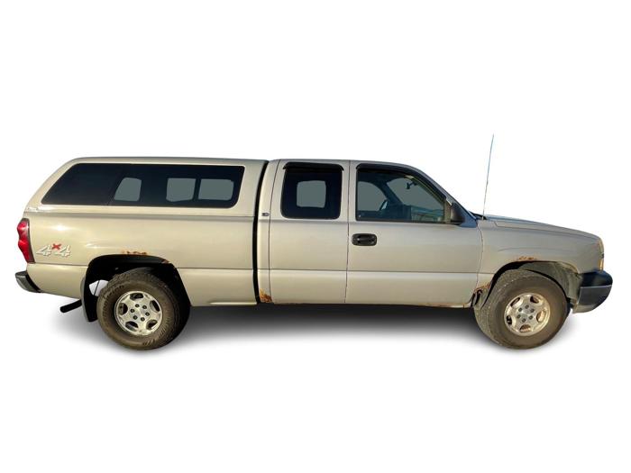 2004 chevrolet silverado-1500 ext.-cab-short-bed-4wd with 180428 miles for sale near elk-river, minnesota 2f51f630c5a14a5fa480543ff0674e9e.jpg