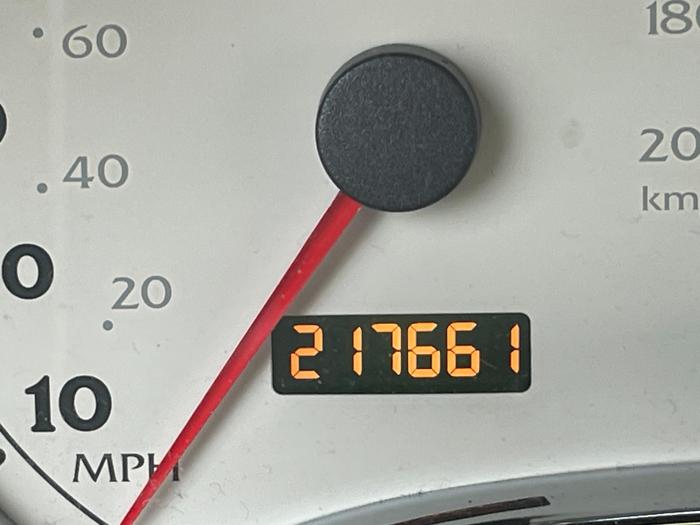 2006 saturn vue with 217661 miles for sale near elk-river, minnesota 2f7ce405a18245368c66cf08c85ea512.jpg
