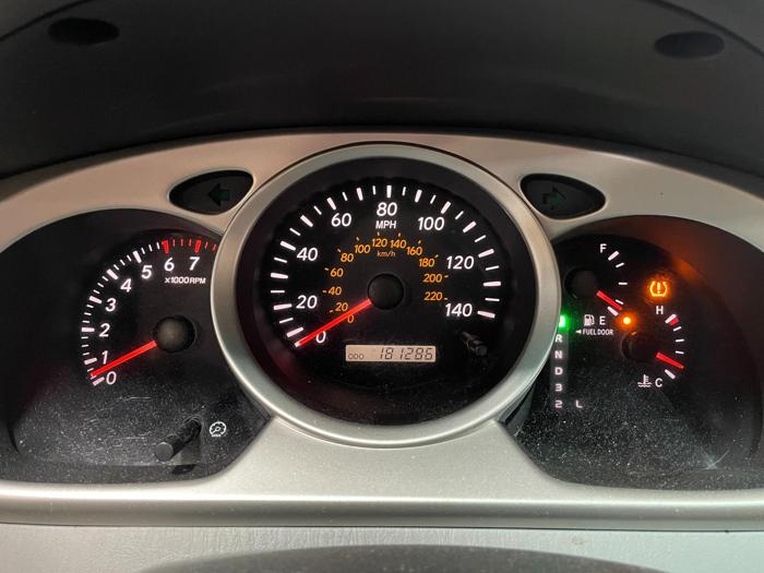 2004 toyota highlander with 181286 miles for sale near elk-river, minnesota 2f7d9268b368405b88648c19747420e5.jpg