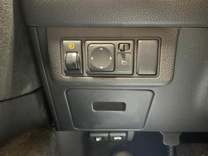 2007 nissan versa s with 95556 miles for sale near elk-river, minnesota 2f9df8735d764e1da5ced51d98f87b0b.jpg