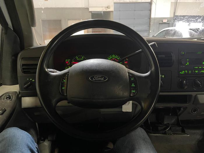 2005 ford f-250 xl with 165836 miles for sale near elk-river, minnesota 2fc9ae4c014d48068a3f038d85a5f9af.jpg