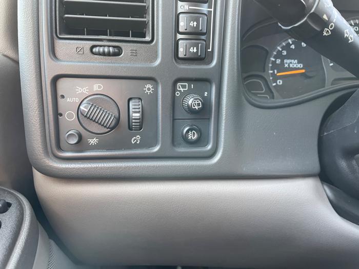 2003 chevrolet tahoe 4wd with 245991 miles for sale near elk-river, minnesota 3002abf9bdde43dab3c1a225be3c3081.jpeg