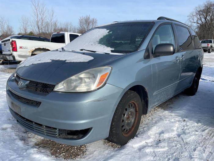 2005 toyota sienna ce for sale near elk-river, minnesota 30430c8995104816a629954c6eeac944.jpg