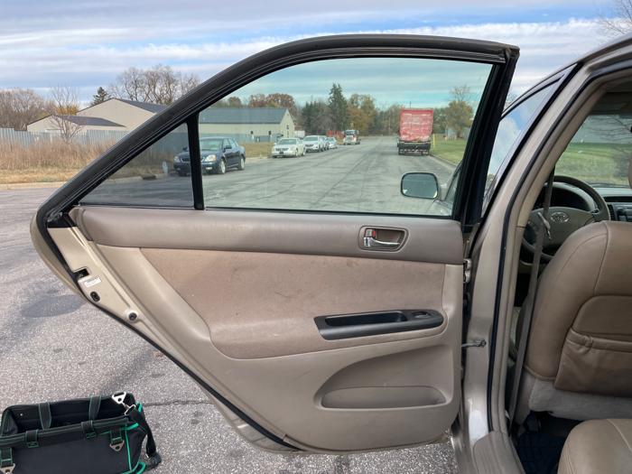 2005 toyota camry with 296470 miles for sale near elk-river, minnesota 3061a962a5b8451082e5564ff3a14453.jpeg