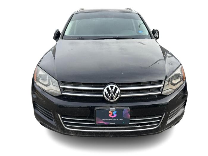 2014 volkswagen touareg vr6-lux with 142869 miles for sale near burnsville, minnesota 3090cc7171f64c50bbf462e869887036.jpg