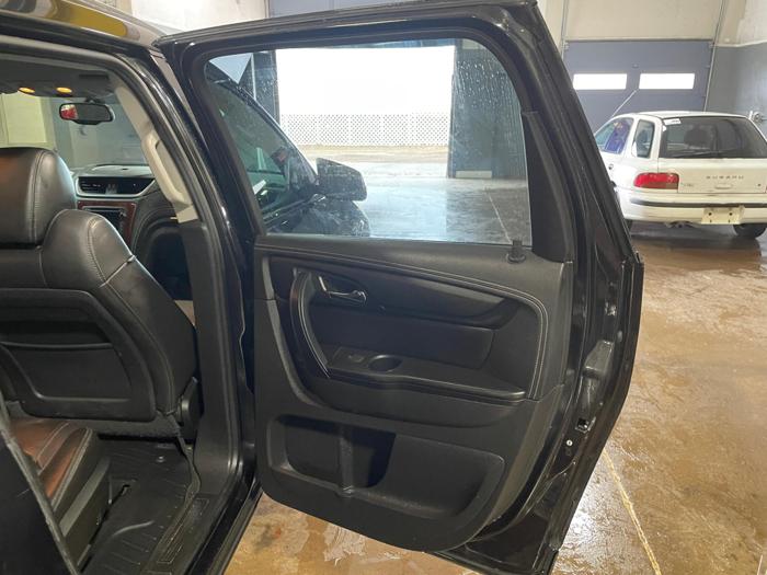 2014 chevrolet traverse lt with 155723 miles for sale near elk-river, minnesota 30b1457d8c14478ca622d13852c472a2.jpg