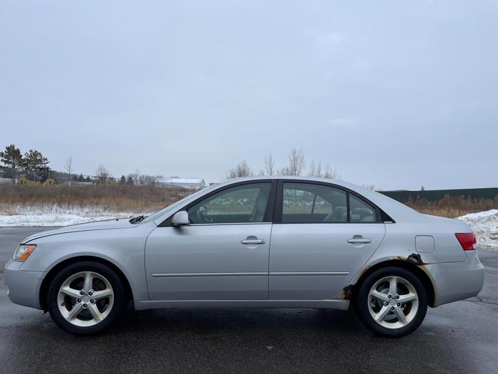 2007 hyundai sonata se with 209904 miles for sale near elk-river, minnesota 30b1ccdbb4a046fba2fe8a9c35778b6a.jpg