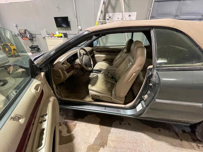 2002 chrysler sebring lxi-convertible with 116643 miles for sale near elk-river, minnesota 30cca18364ea458eb0ba0890d8d2634d.jpeg