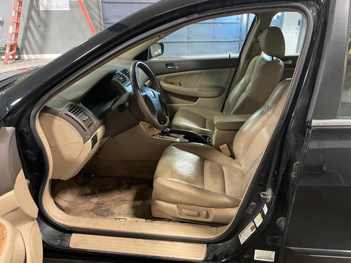 2005 honda accord ex with 205869 miles for sale near elk-river, minnesota 30d97efcc5954efe8ea9ab3dd20b3ff5.jpg