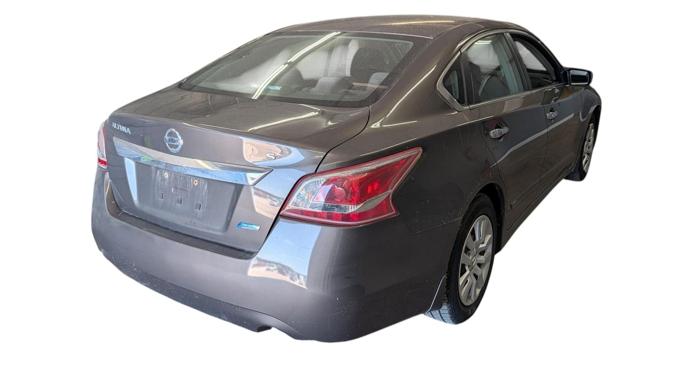 2013 nissan altima 2.5-s with 145500 miles for sale near elk-river, minnesota 31705638fbcd4359b6b6a9db9ee553b3.jpg