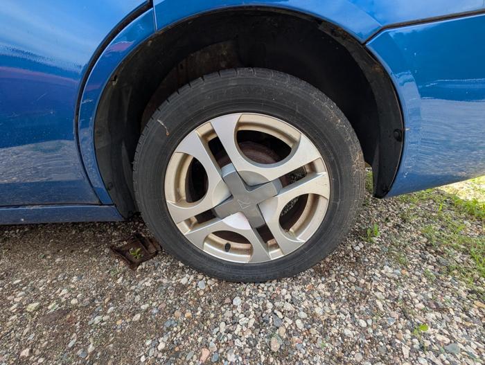 2004 saturn ion sedan-3 with 196187 miles for sale near elk-river, minnesota 31dbf6e8622c4614a4b83d563601aed5.jpg