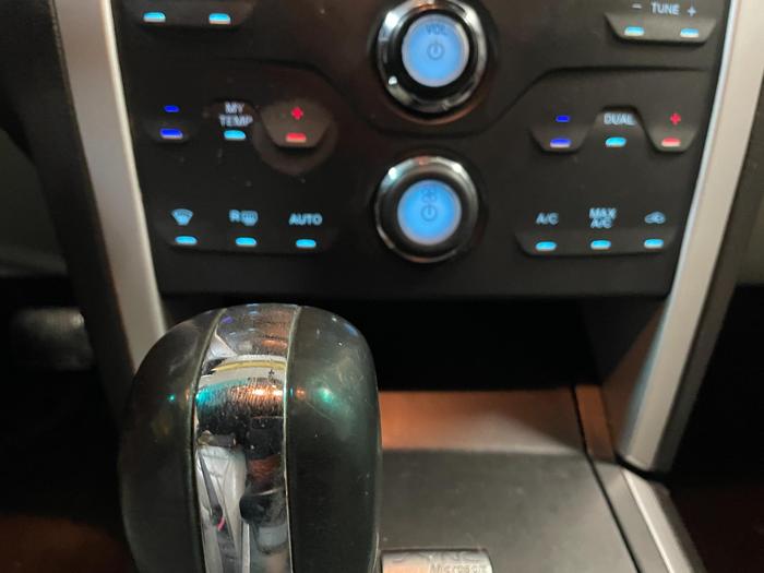 2011 ford explorer xlt with 211491 miles for sale near elk-river, minnesota 31dd4f5f13b849e1841fbe9f8e8e220e.jpg