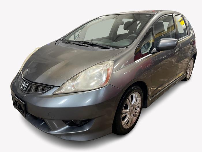 2011 honda fit sport with 332747 miles for sale near elk-river, minnesota 3208f15d61f546b0acb4ee0358c3ee88.jpg