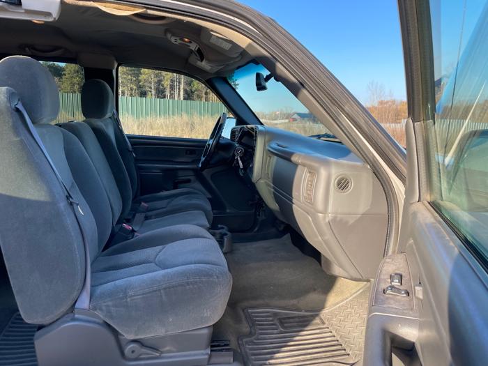 2004 chevrolet silverado-1500 ext.-cab-short-bed-4wd with 180428 miles for sale near elk-river, minnesota 321876ef94fc4b4f9779f7859b233399.jpeg