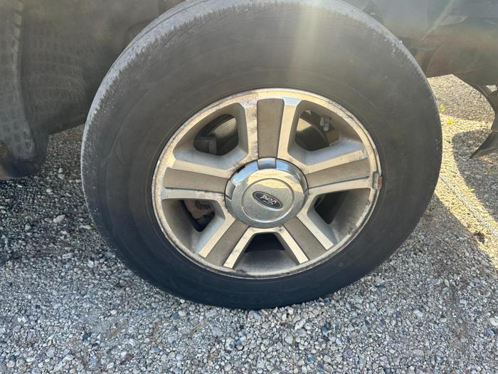 2005 ford f-150 fx4-supercab-4wd with 166193 miles for sale near elk-river, minnesota 321a4ab36b6548cb812339fca8160016.jpg