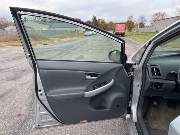 2010 toyota prius prius-ii with 262651 miles for sale near elk-river, minnesota 322a16614a6444f98413a0d7a98f800d.jpeg