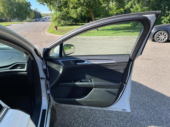 2015 ford fusion se with 207056 miles for sale near burnsville, minnesota 3250a39070c6417384475f22f4cc1153.jpg