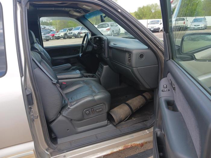 2002 chevrolet silverado-1500 ext.-cab-short-bed-4wd with 219563 miles for sale near elk-river, minnesota 3267d8570afc416fa8a6b1f3c72978d1.jpg