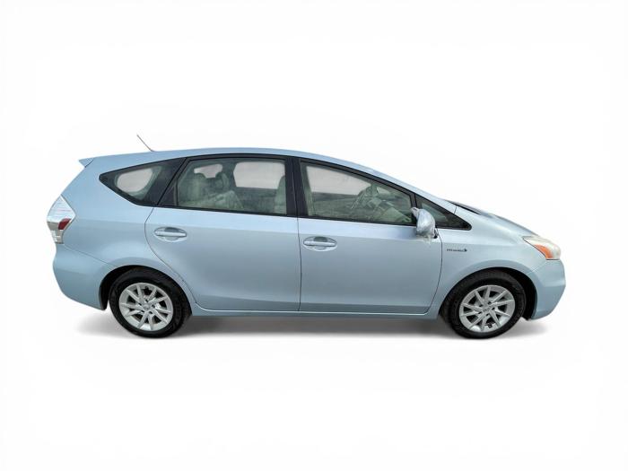 2012 toyota prius-v two with 307540 miles for sale near elk-river, minnesota 32a9facef5bf40b79ec3dc0999ba0095.jpg
