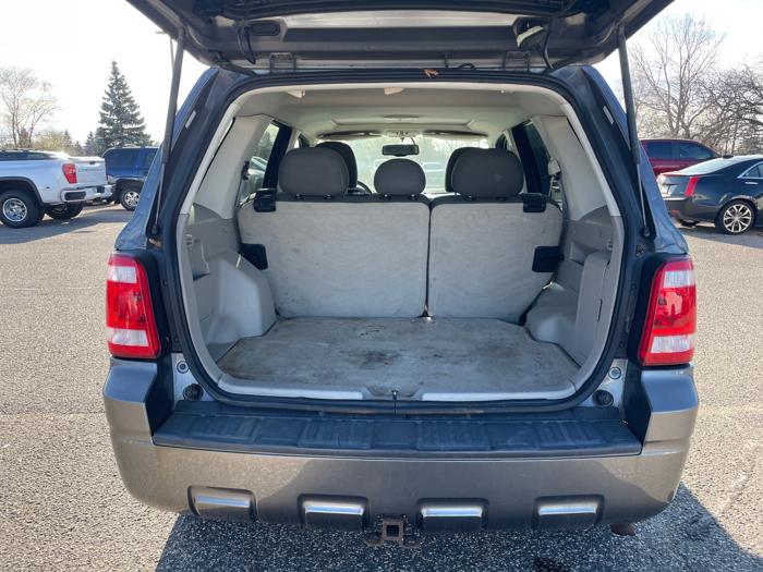 2009 ford escape xlt-4wd-v6 with 179919 miles for sale near fridley, minnesota 32bb5fe0d6e34030b1d03eb930437fe9.jpeg
