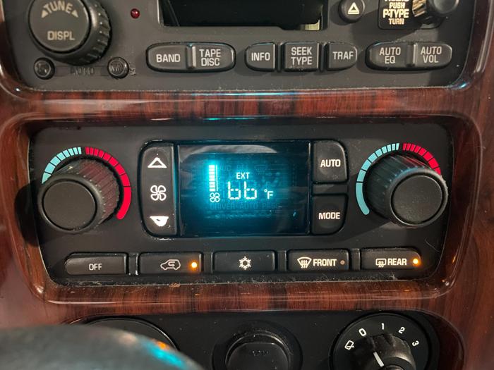 2004 gmc envoy slt with 197167 miles for sale near elk-river, minnesota 32e6323bae2a4ce5bc3c83d79e8c5eb9.jpg
