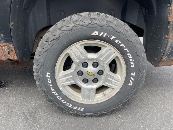 2010 chevrolet avalanche lt-4wd with 181401 miles for sale near white-bear-lake, minnesota 333230504a044e0a8d16f552755f7485.jpeg