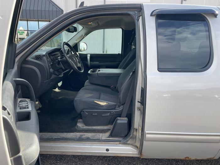 2009 chevrolet silverado-1500 lt1-ext.-cab-long-box-4wd with 200849 miles for sale near north-branch, minnesota 335bd75ecc0c40a7b17f6aca5688e85c.jpeg