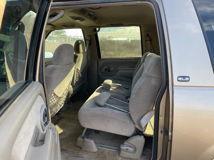 1999 gmc suburban 1500-4wd with 201982 miles for sale near elk-river, minnesota 33709fac590f4ffabefca6467d066f1e.jpeg