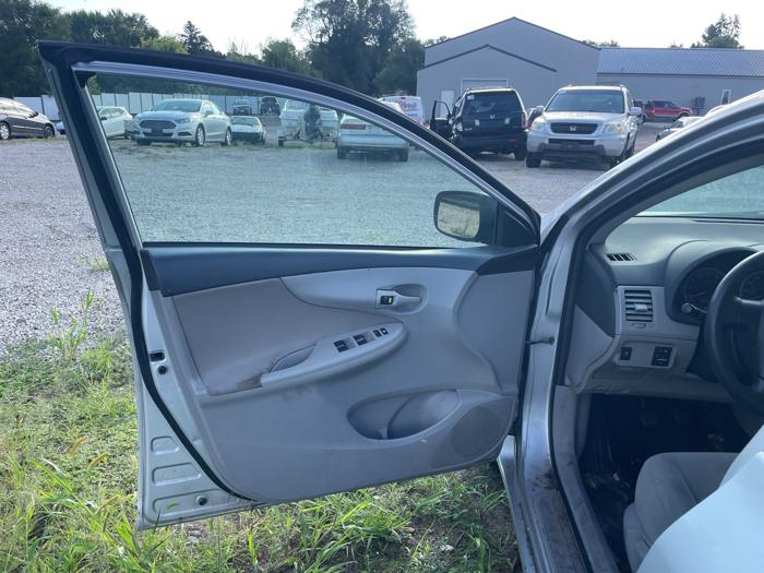 2012 toyota corolla l with 267933 miles for sale near elk-river, minnesota 33d5c4b75a3f4e11895b45245bfeb90e.jpeg