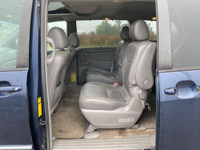 2005 toyota sienna xle-awd with 227174 miles for sale near elk-river, minnesota 33e4a3b84b3d41abb4a2248c17c30340.jpeg