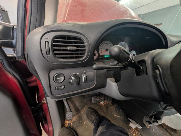 2006 chrysler town-&-country touring with 162857 miles for sale near elk-river, minnesota 33ed54793854406c84b9ddf1d461efa2.jpg