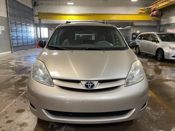 2007 toyota sienna ce with 193713 miles for sale near elk-river, minnesota 33f56bec25c240dcb8b5b770c578e0ef.jpg