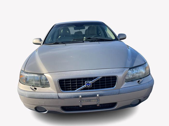 2003 volvo s60 with 163035 miles for sale near elk-river, minnesota 33f878b2b484494cad09a30f0a20d206.jpg