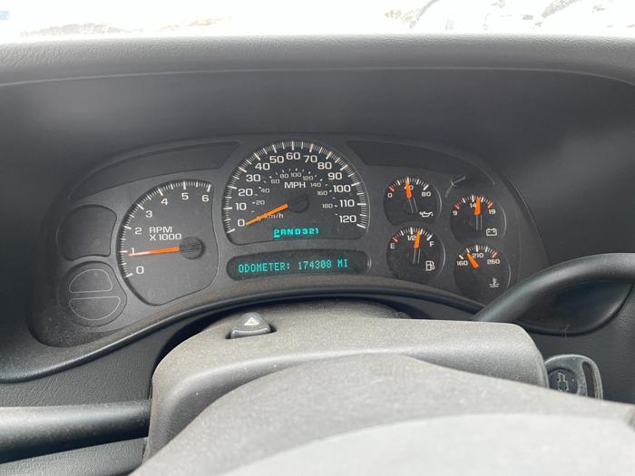 2003 chevrolet avalanche 1500 with 174308 miles for sale near elk-river, minnesota 33fbb68d705347d1848e168a2c1230c4.jpg