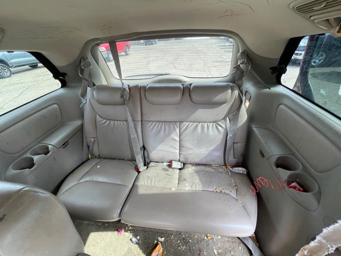 2004 toyota sienna le---7-passenger with 225351 miles for sale near fridley, minnesota 34051f0ad1ed40fdb2a434aa40de1a95.jpeg