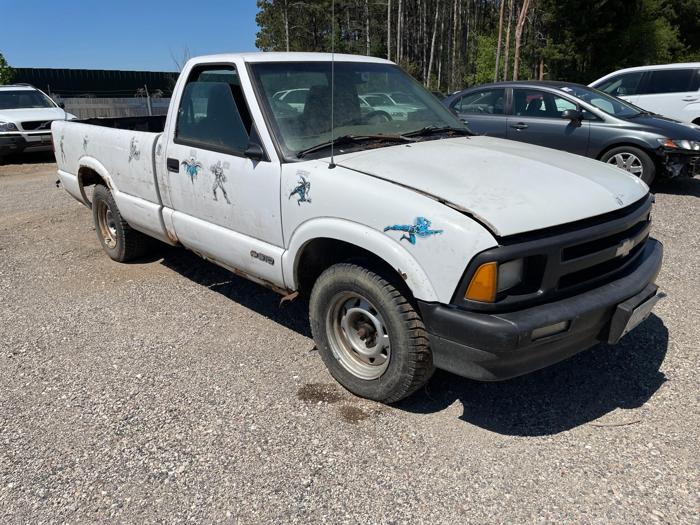1997 chevrolet s-10-pickup ls with 76071 miles for sale near elk-river, minnesota 34142a741d244fe184a638f3e085bd9b.jpg