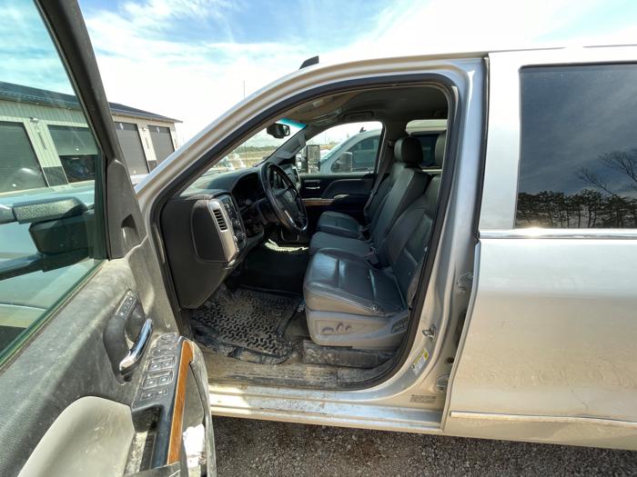 2015 chevrolet silverado-1500 ltz-crew-cab-4wd with 268020 miles for sale near rice, minnesota 342837701e8c4704953ca382cf184b18.jpeg