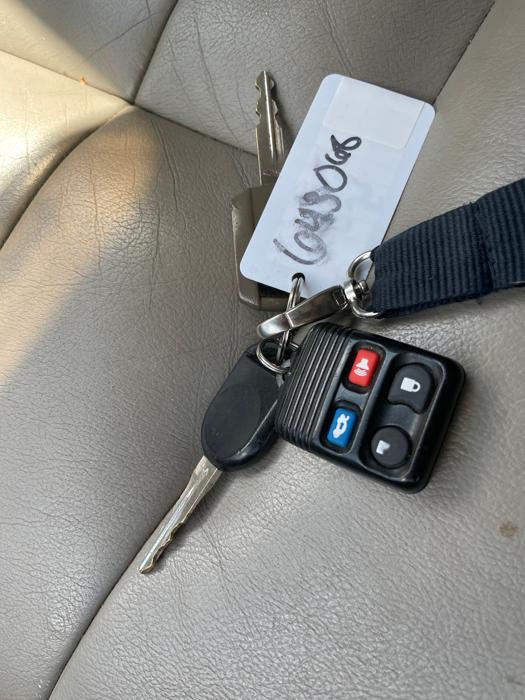 2007 mercury grand-marquis ls-premium with 176182 miles for sale near elk-river, minnesota 344df2ab2827467abb2d497ac0b51fb7.jpeg