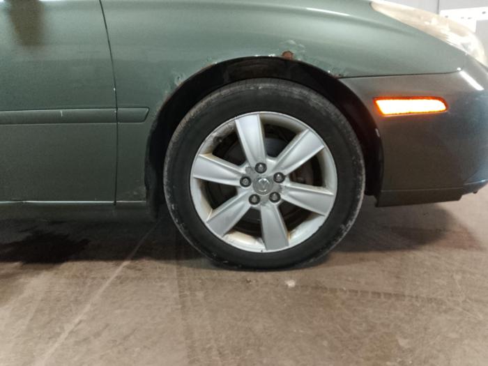 2005 lexus es-330 sedan with 212462 miles for sale near elk-river, minnesota 3490f8c6039945c58a3e35e79ecf9c1a.jpg