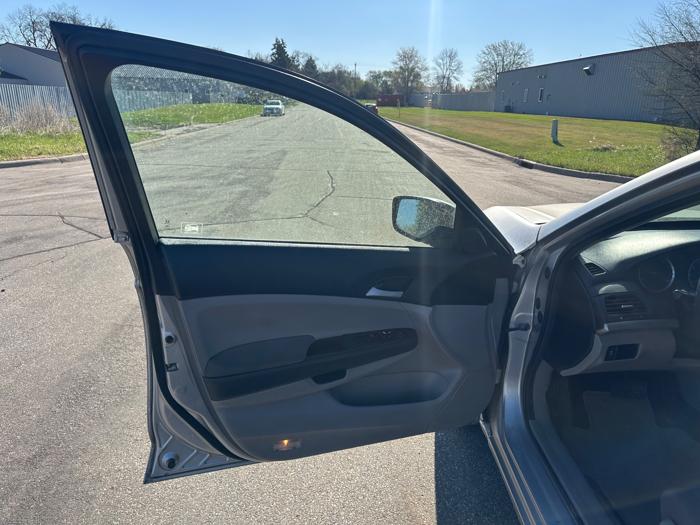 2012 honda accord lx-sedan-at with 224945 miles for sale near elk-river, minnesota 34a43a6763b645c3b3c653662e5c4355.jpeg