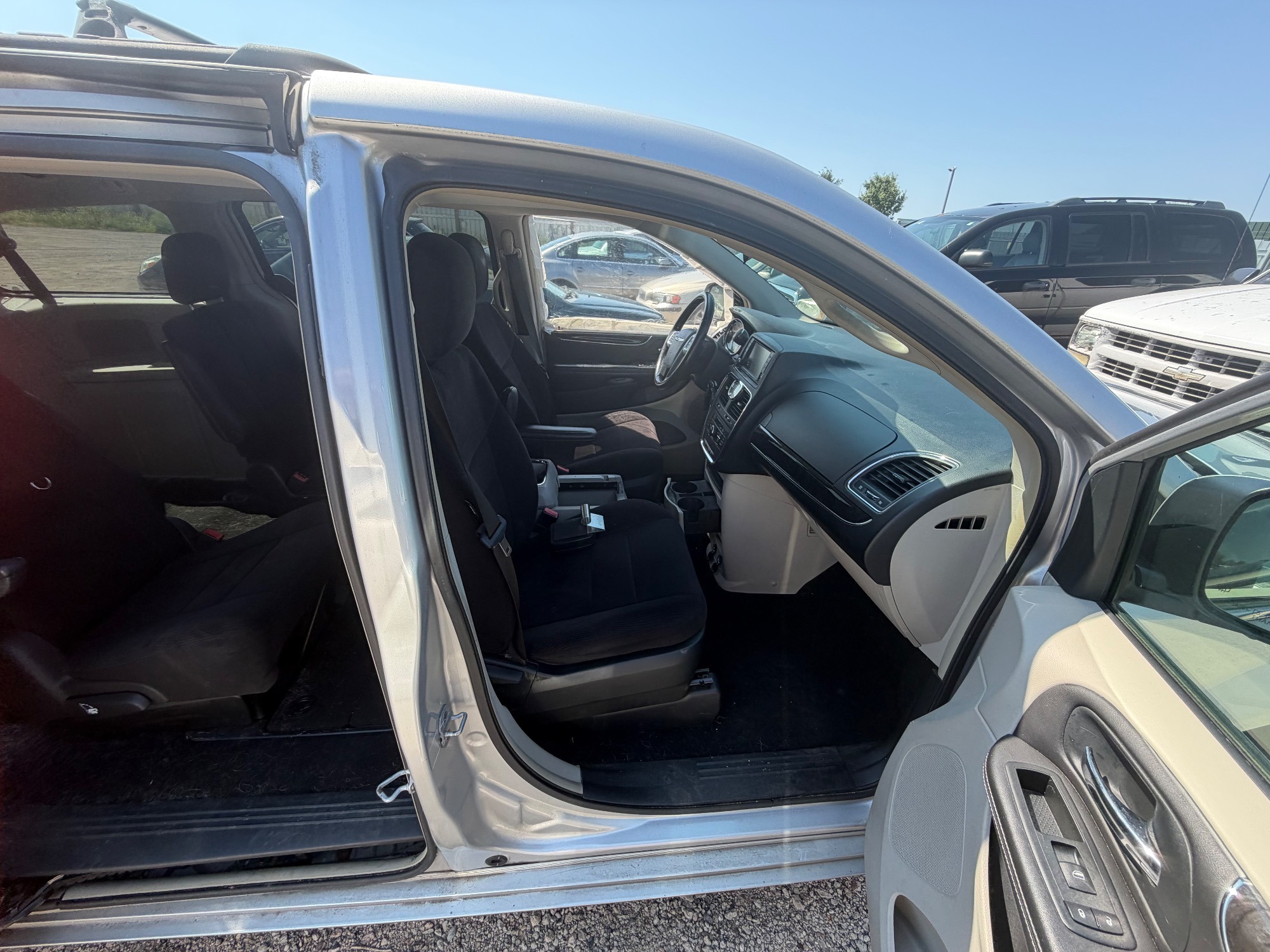 2011 chrysler town-&amp;-country touring with 128014 miles for sale near elk-river, minnesota 34b610e53bda4705b92d7eceed5d80d7.jpeg