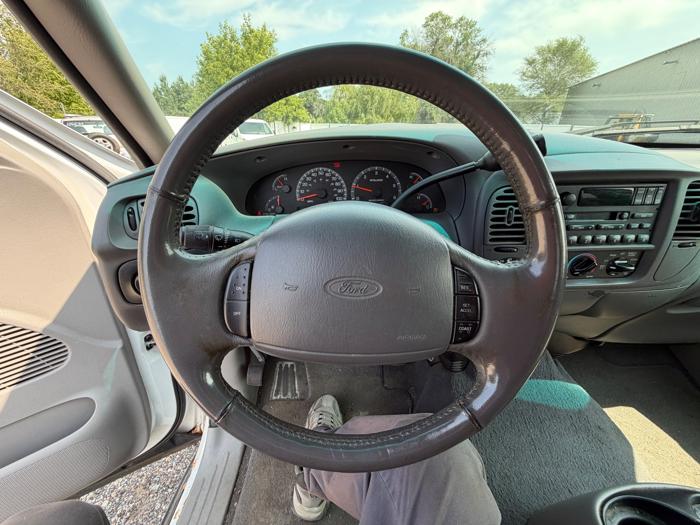 2002 ford f-150 xlt-supercrew-short-bed-4wd with 199398 miles for sale near elk-river, minnesota 34e11fb118d74ee4aedf1bd7daa6b5f2.jpeg