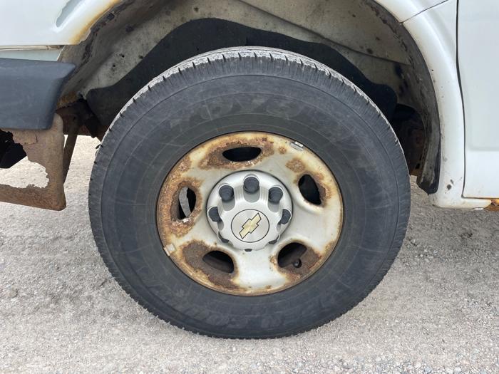 2006 chevrolet express 3500-extended-cargo with 260515 miles for sale near elk-river, minnesota 350776eab7e24ac9b85db5d62507b807.jpeg