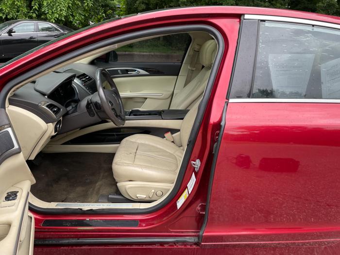 2014 Lincoln MKZ