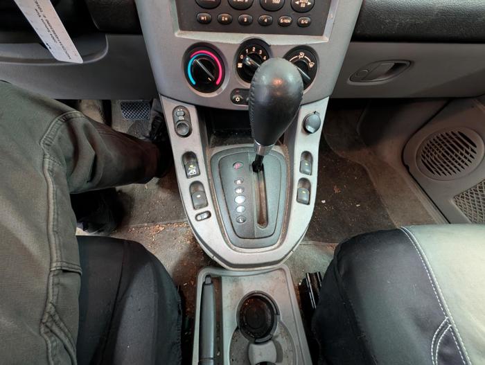 2004 saturn vue fwd-v6 with 165094 miles for sale near elk-river, minnesota 358ac9b15c9f4a06a36d1f2046c2193c.jpg