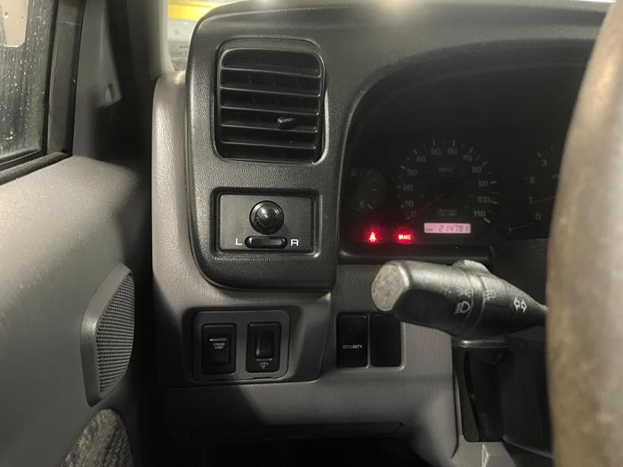2000 nissan frontier with 214791 miles for sale near elk-river, minnesota 35a05a4ed52d4fff81331dd05bfed643.jpg