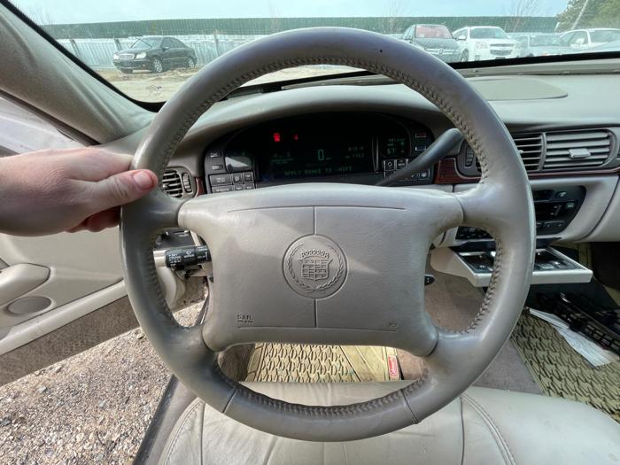 1998 cadillac deville with 81518 miles for sale near elk-river, minnesota 35ad59d30aa24a3ba871bc106ce158c5.jpg